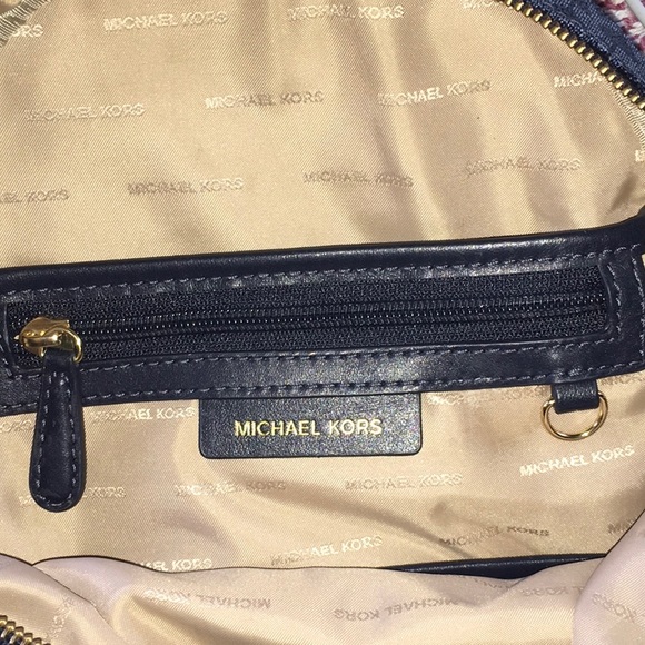 Michael kors navy backpack - Picture 3 of 4